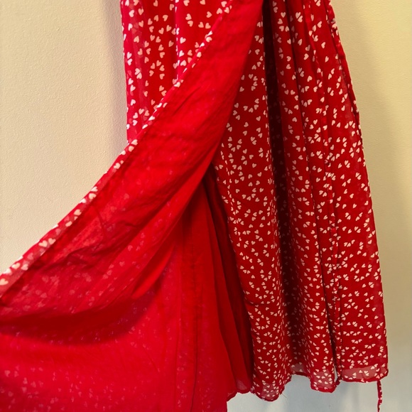 NWOT Urban Outfitters Cap Sleeve Heart Wrap Dress - Picture 6 of 7